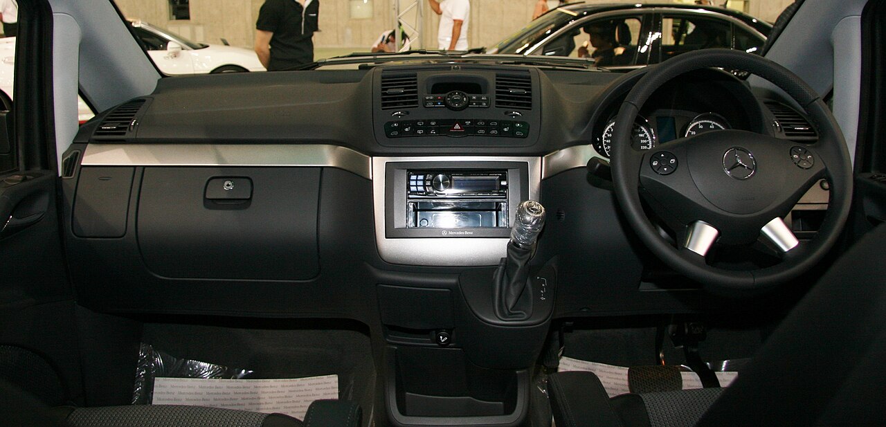 Luxury minivan (Mercedes V-Class) premium interior for VIP transfers in Paris, up to 7 passengers